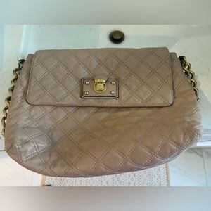 Marc Jacobs - shoulder bag with gold chain strap